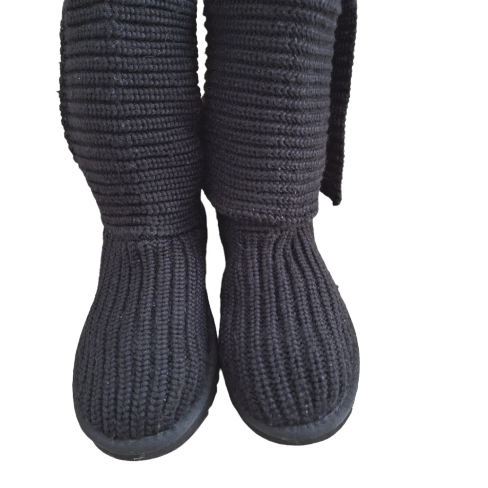 UGG Women's Classic Cardy Sweater Knit Suede Wool Lined Button Detail Boots sz6